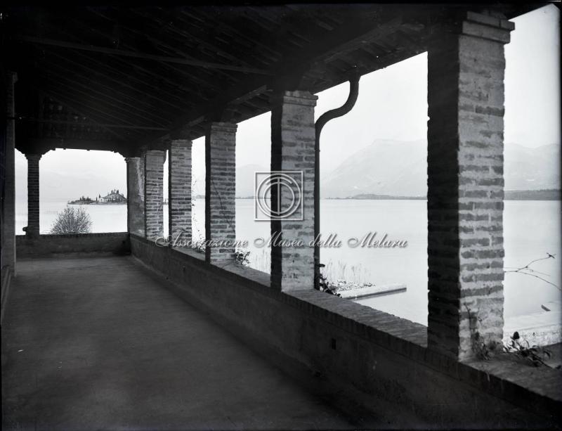 Balipedio con vista sul lago
