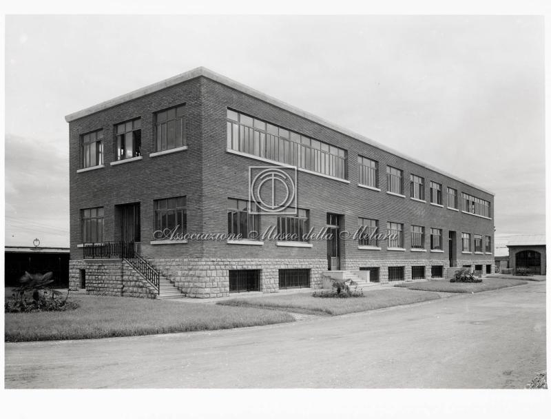 Palazzina ufficio studi. Direzione