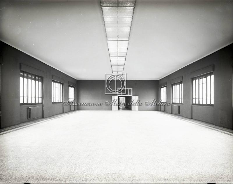 Salone di stabilimento (2)