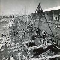 Operai al lavoro nel cantiere di ricostruzione